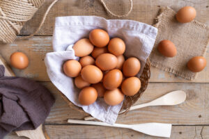 Lee más sobre el artículo ¿Comer huevos sube el colesterol?